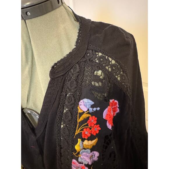 Free People Serafina Boho Embroidered Crochet Black Colorful Top Medium - Picture 6 of 9